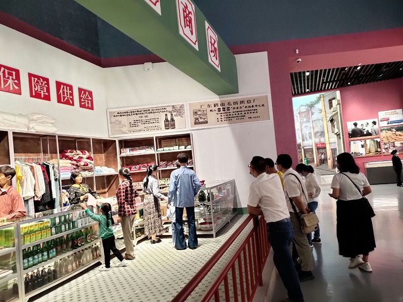 ������֯��֧���ι����ڶ���ʢ��40����չ�� (2)