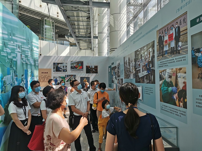 ս���ߡ���ʵ��μ������ѵ�֧����ǰ�п���Ӣ���¾�