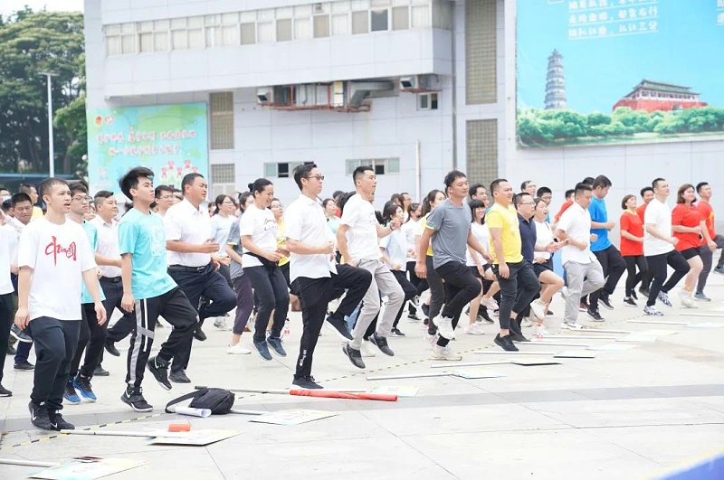 �Ϻ����ҵļ����ǣ�ʯ����ڰ˽�����ְ��Ȥζ���PA��Ѷ���塰���Ƚ���